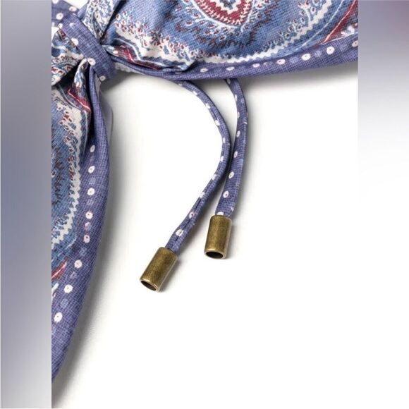 Zimmermann NWT Vitali Halter Bikini Top in Blue
Paisley Size 6/8 - Picture 6 of 7